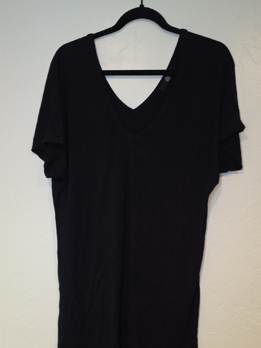 Missguided Classic Black V-Neck Women's Tunic